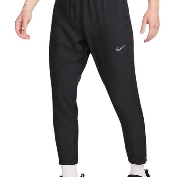 Nike Men's Regular Fit Mid Rise Pants